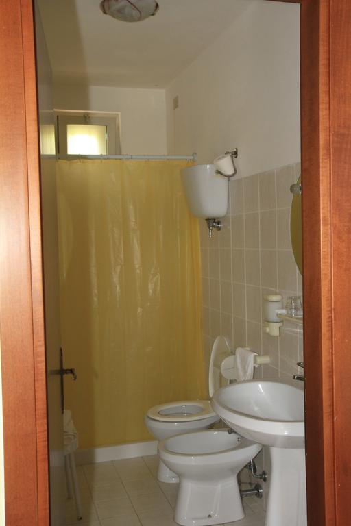 Hotel La Quiete Assisi Værelse billede